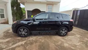 Toyota RAV4 LE 4dr SUV AWD (2.5L 4cyl 6A) 2018 Black