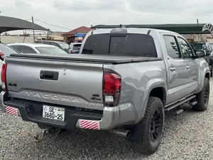 Toyota Tacoma SR V6 4x4 Access Cab 127.4 in. WB 2020 Silver