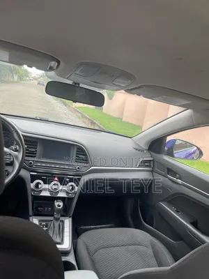 Hyundai Elantra 2019 Blue