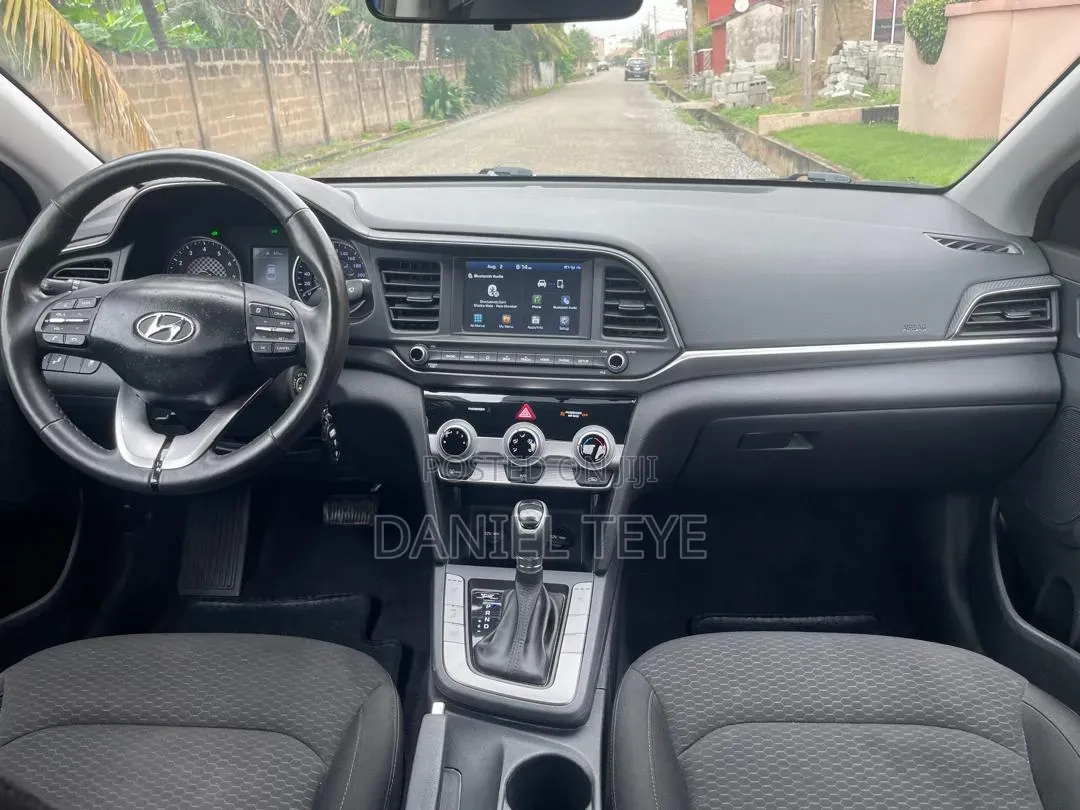 Hyundai Elantra 2019 Blue