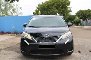 Toyota Sienna LE 8-Passenger 4dr Minivan (3.5L 6cyl 6A) 2015 Black