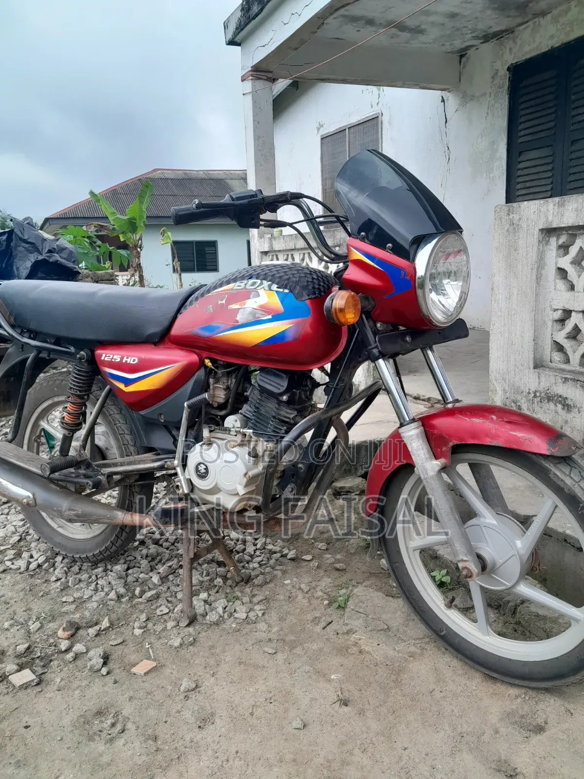 Bajaj Boxer 125 2023 Red