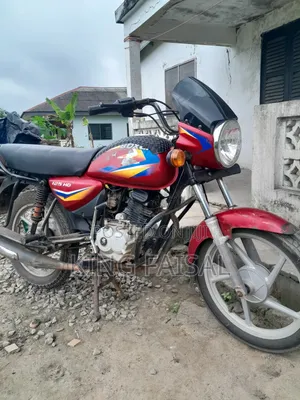 Bajaj Boxer 125 2023 Red