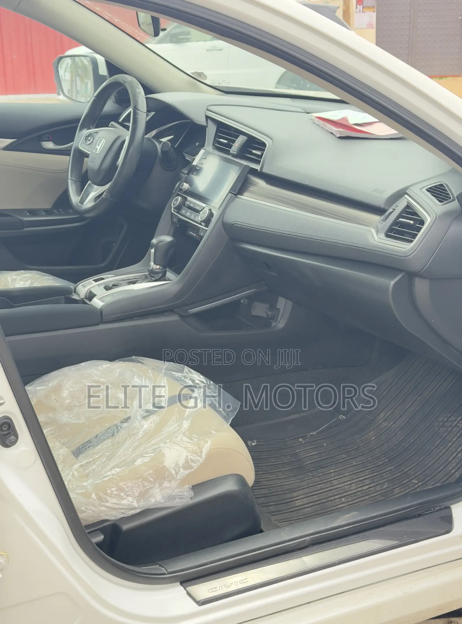 Honda Civic EX-L Sedan 2019 White