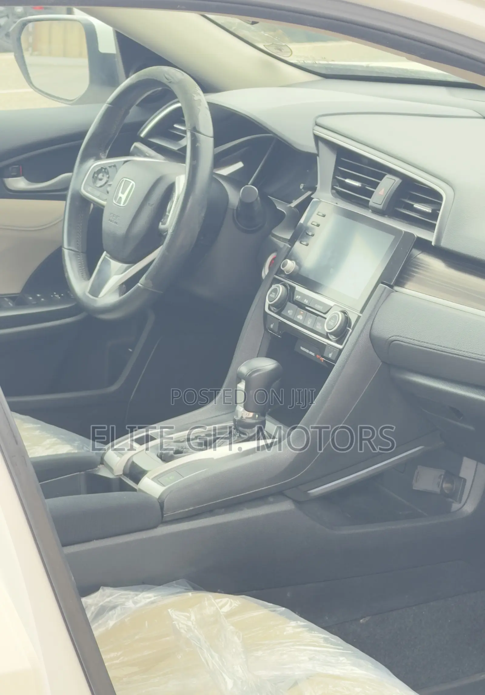 Honda Civic EX-L Sedan 2019 White