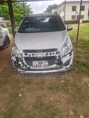 Chevrolet Spark 1LT 4dr Hatchback (1.2L 4cyl 5M) 2014 White