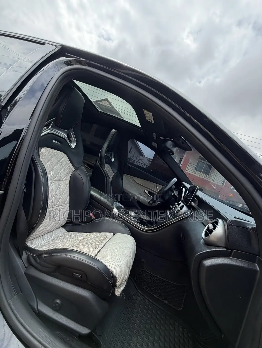 Mercedes-Benz C43 4Matic Sedan AWD (3.0L V6 9AM) 2018 Black