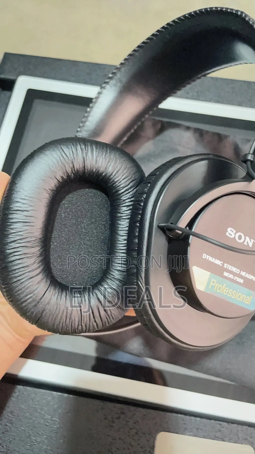 Sony Studio Monitoring Headset Professional MDR 7506