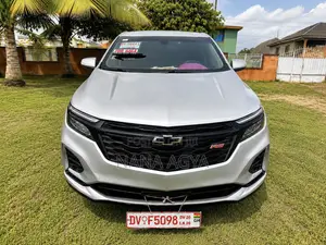 Chevrolet Equinox RS 2024 Silver