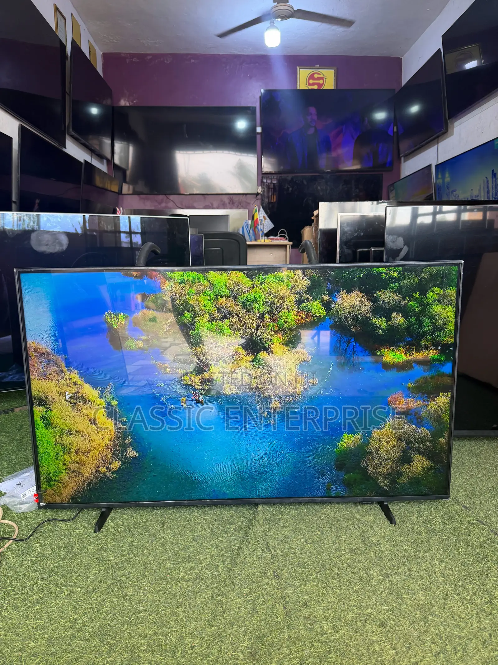 Samsung 43 Inches F6000 Series Brand New in Box Premium Uhd TV