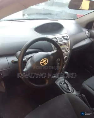 Toyota Yaris 2010 Black