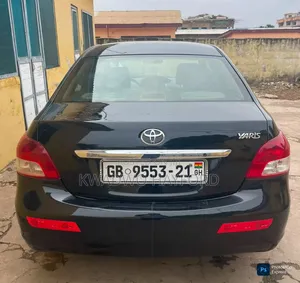 Toyota Yaris 2010 Black