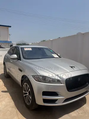 Jaguar F-Pace 2019 Silver