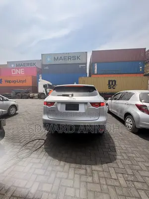 Jaguar F-Pace 2019 Silver