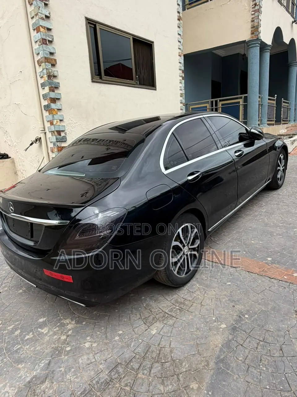 Mercedes-Benz C300 2018 Black