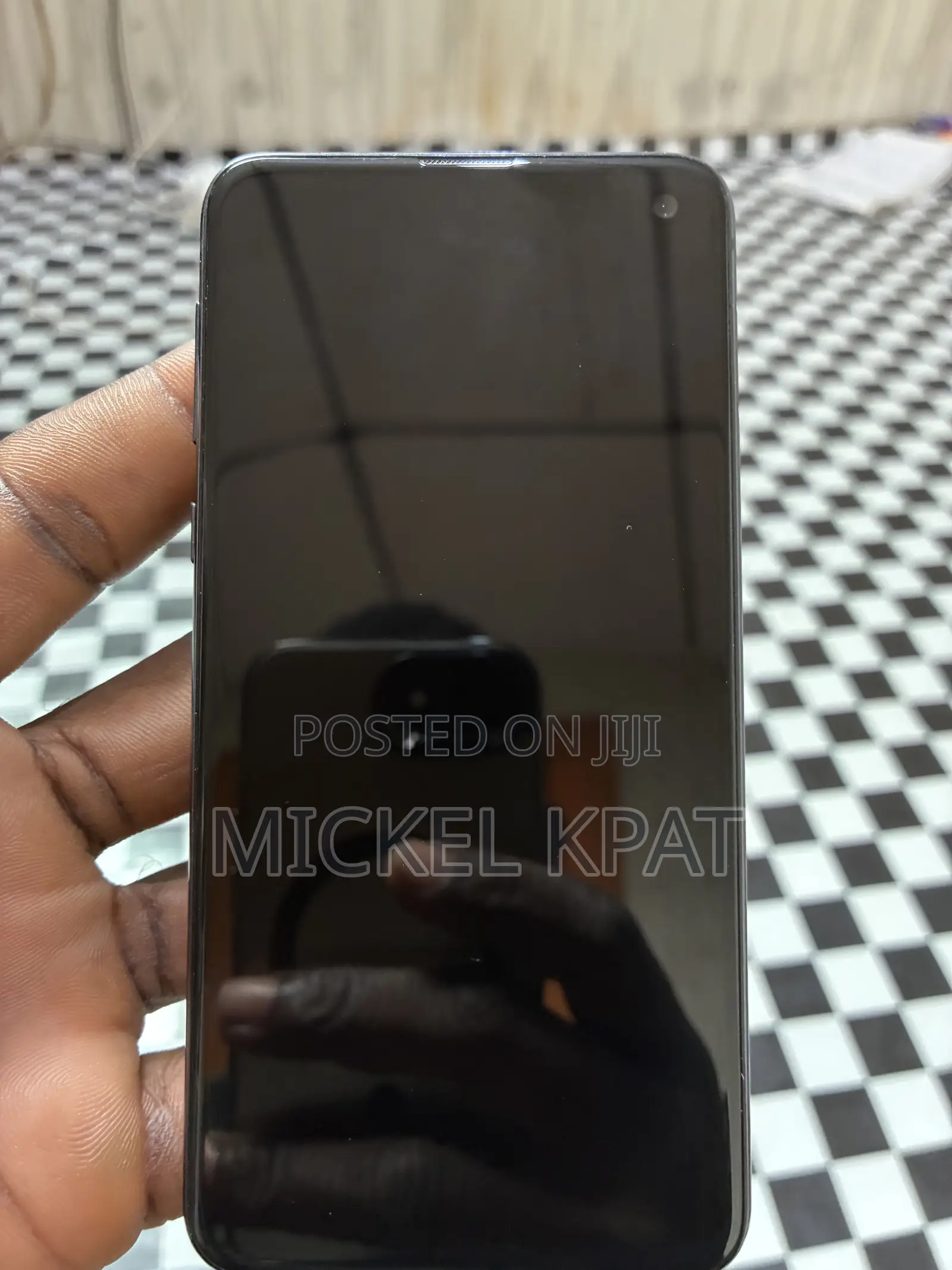 Samsung Galaxy S10e 128 GB Black
