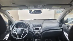 Hyundai Accent GS 4dr Hatchback (1.6L 4cyl 6A) 2015 Brown