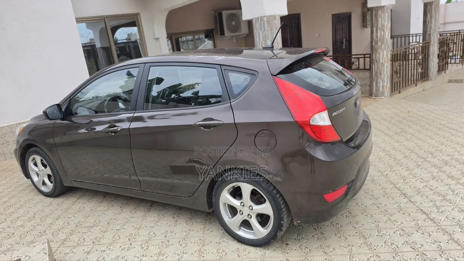 Hyundai Accent GS 4dr Hatchback (1.6L 4cyl 6A) 2015 Brown