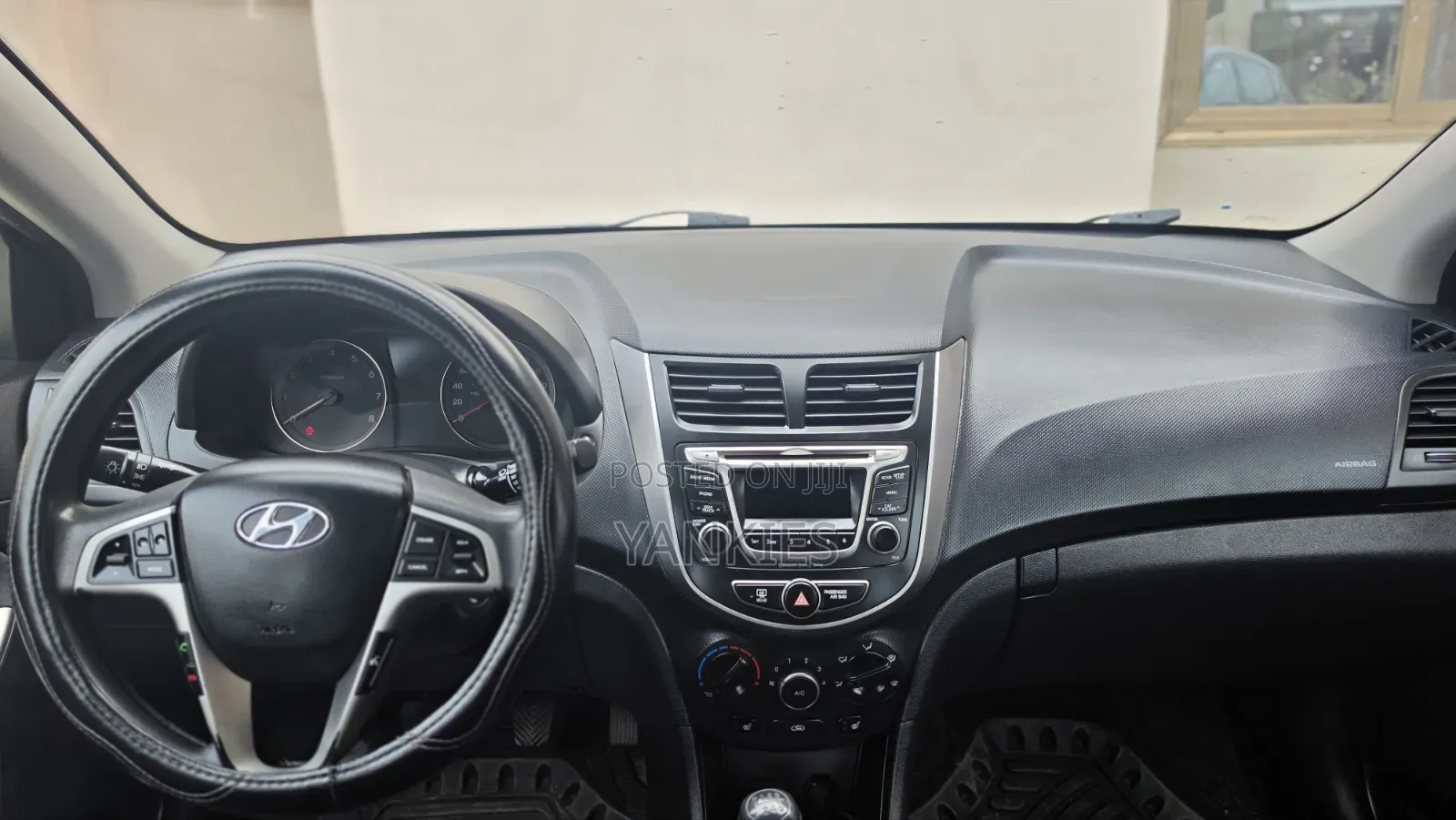Hyundai Accent GS 4dr Hatchback (1.6L 4cyl 6A) 2015 Brown