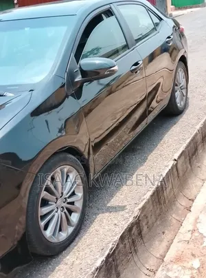 Toyota Corolla 2016 Black