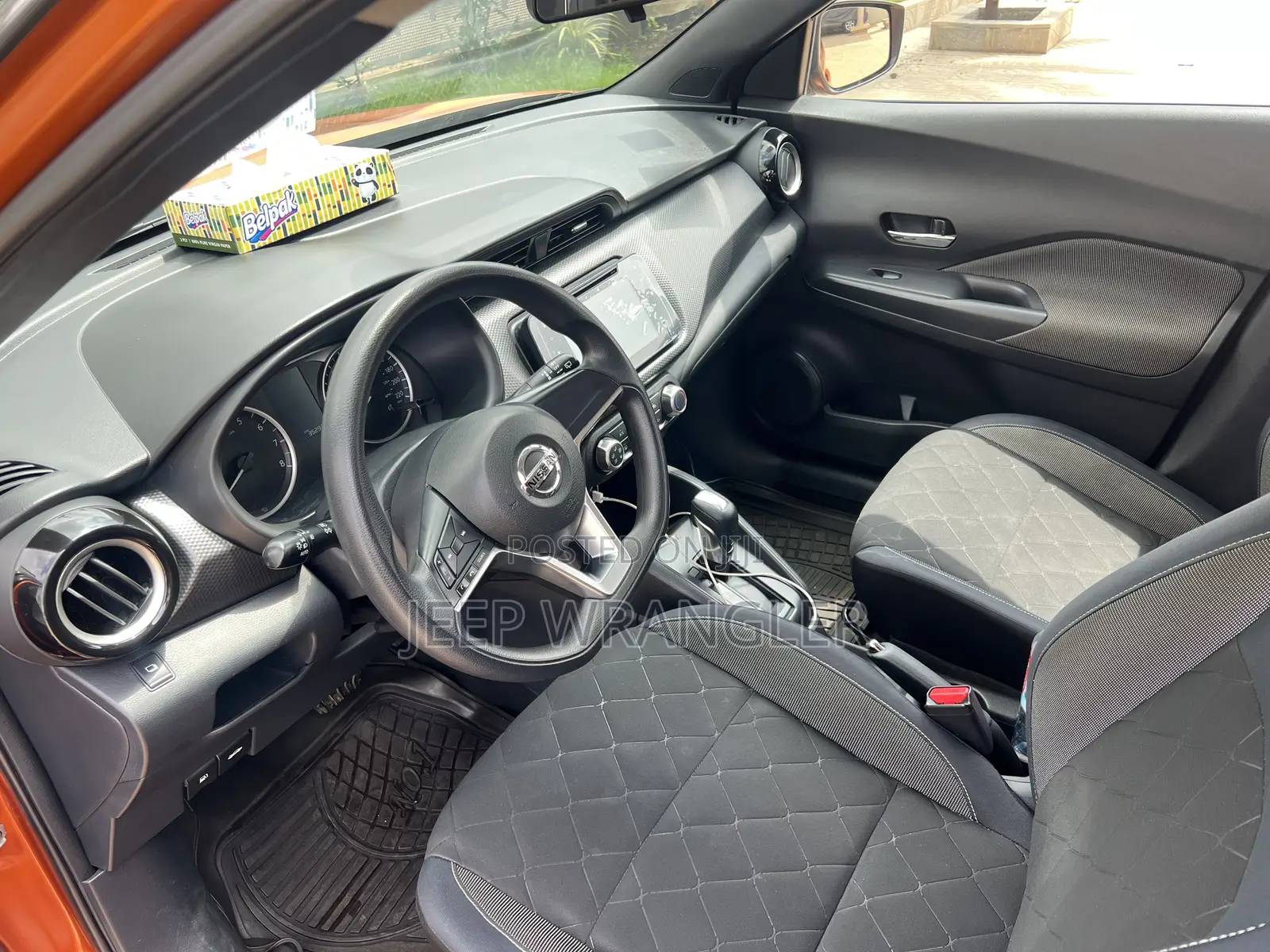 Nissan Kicks S 2018 Orange