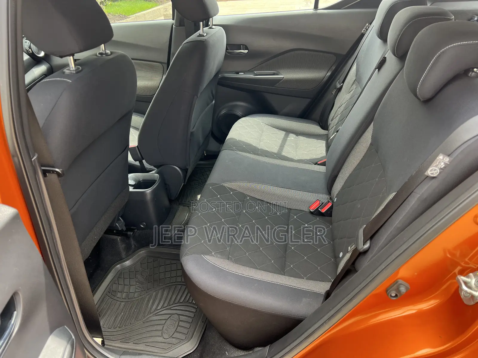 Nissan Kicks S 2018 Orange