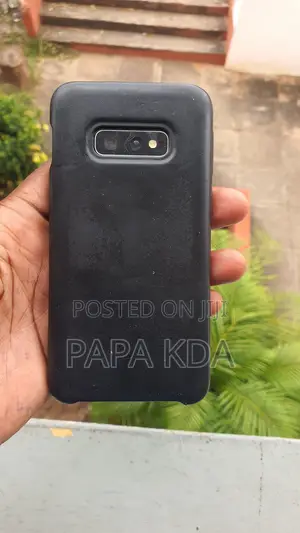 Samsung Galaxy S10e 128 GB Gray