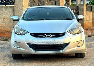 Hyundai Elantra 2013 Silver