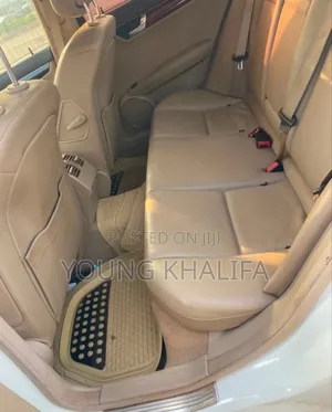 Mercedes-Benz C300 2009 White
