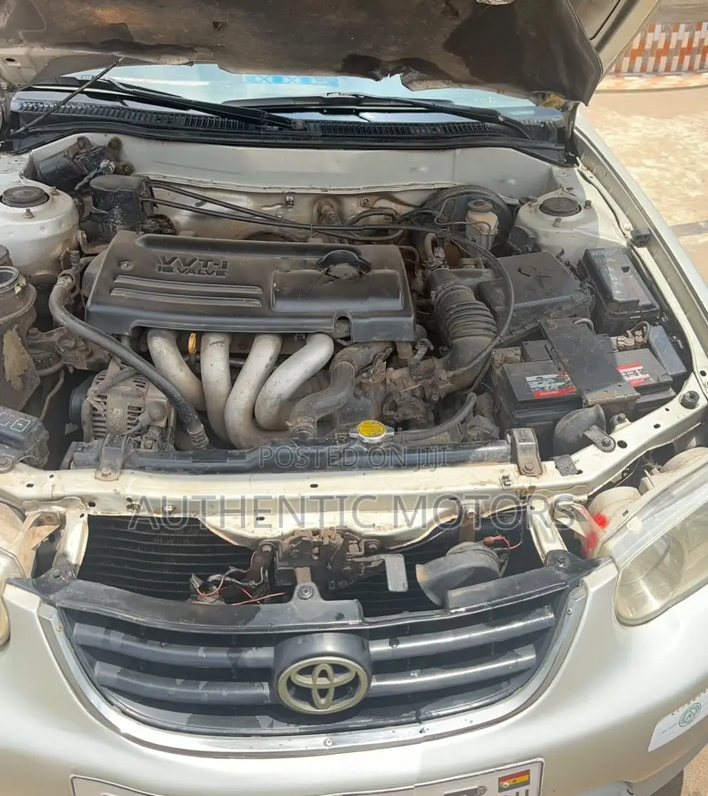 Toyota Corolla 1.6 Sedan 2002 Ivory