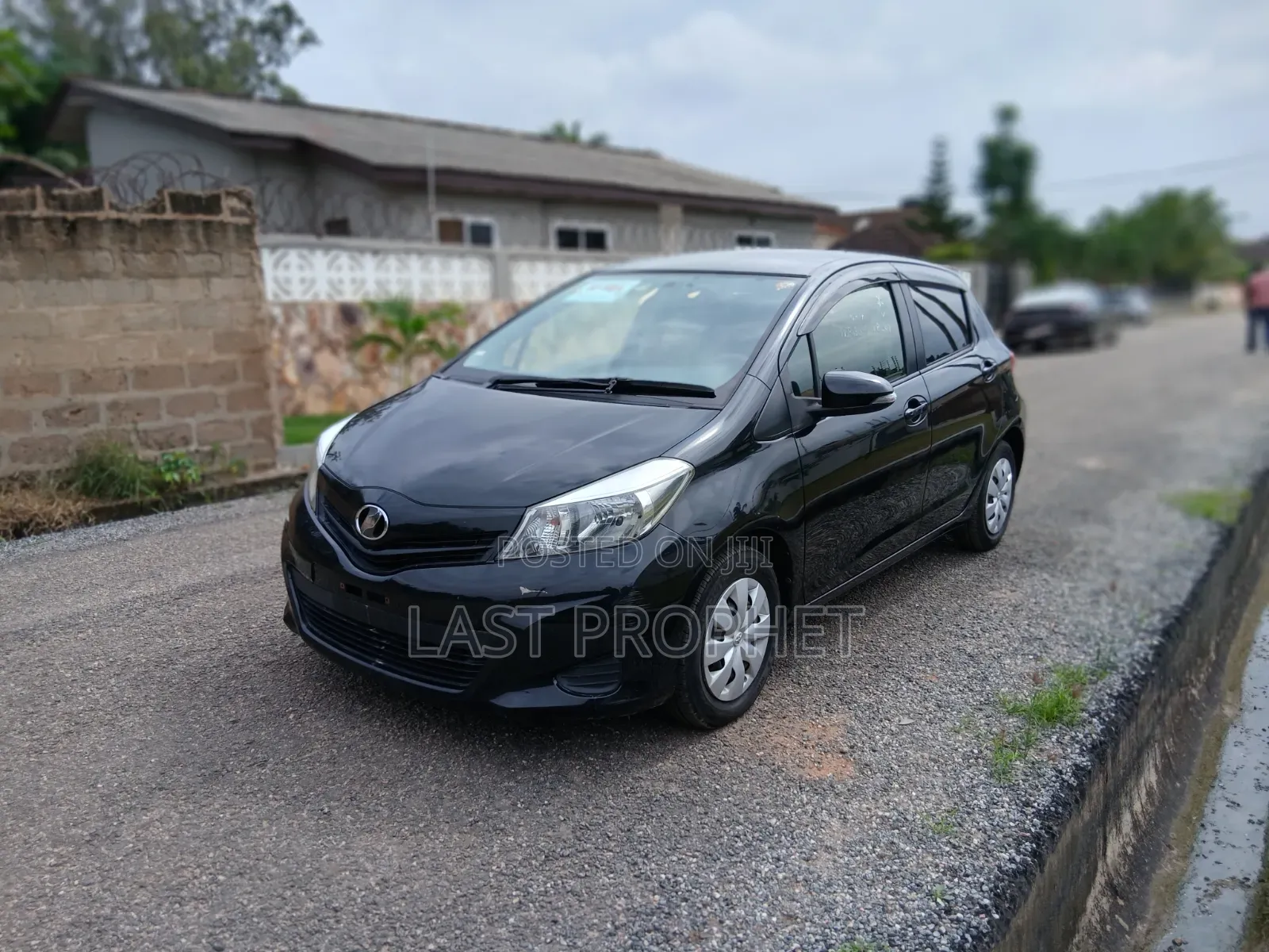 Toyota Vitz 2014 Black