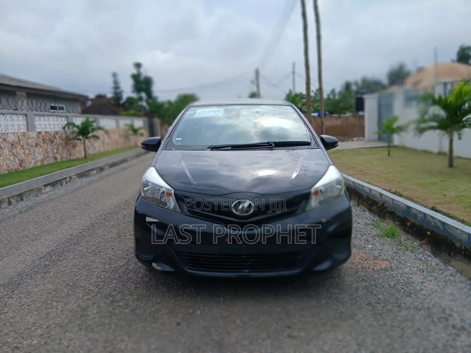 Toyota Vitz 2014 Black