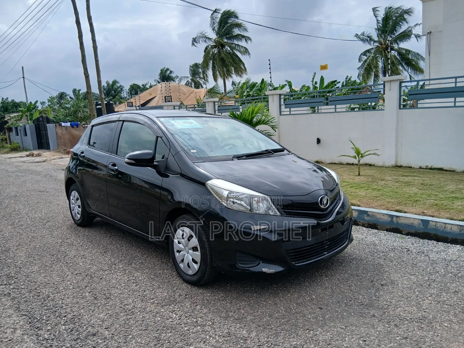 Toyota Vitz 2014 Black