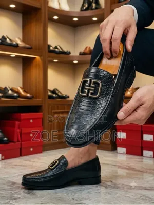 Men's Leather Loafers Shoe( Salvatorre Ferragamo)