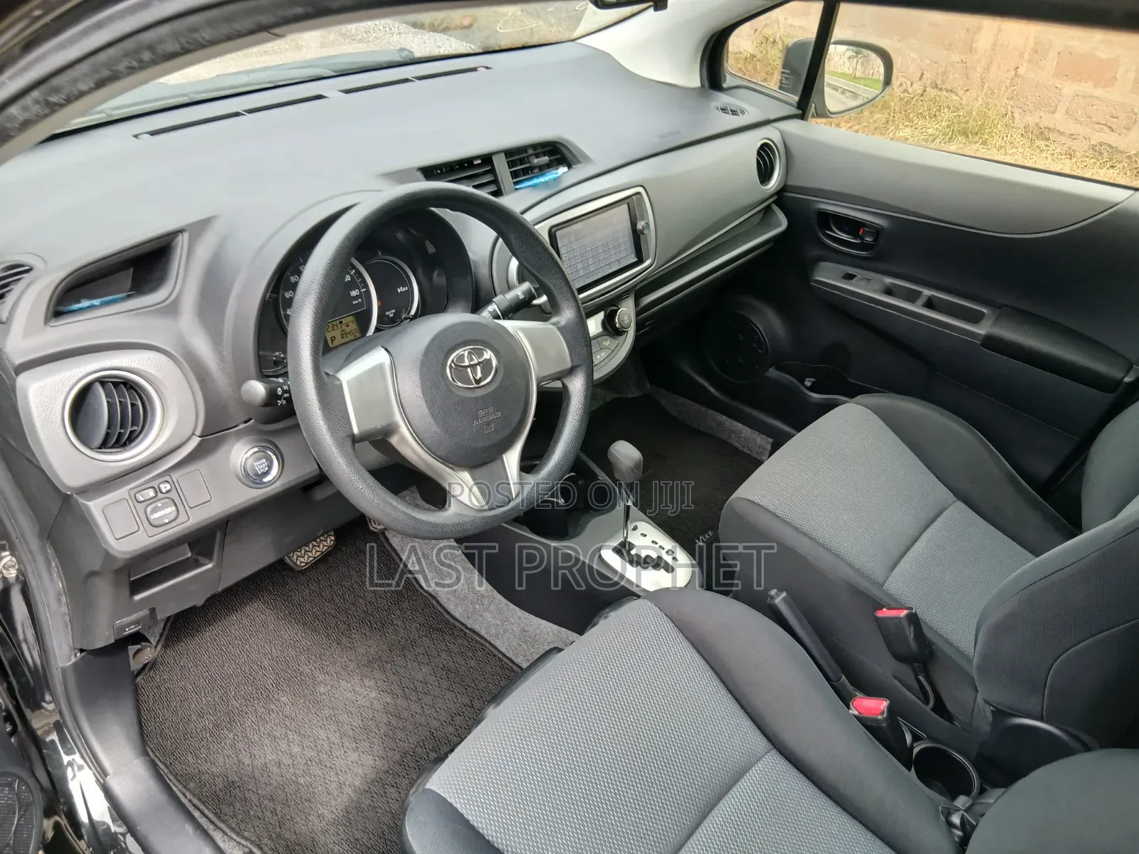 Toyota Vitz 2014 Black