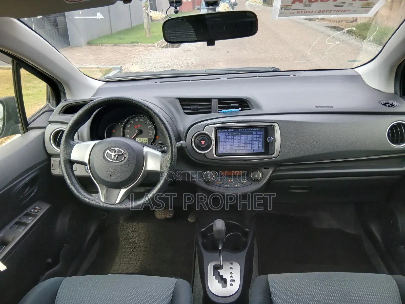 Toyota Vitz 2014 Black