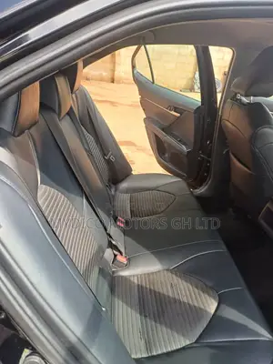 Toyota Camry SE (2.5L 4cyl 8A) 2019 Black