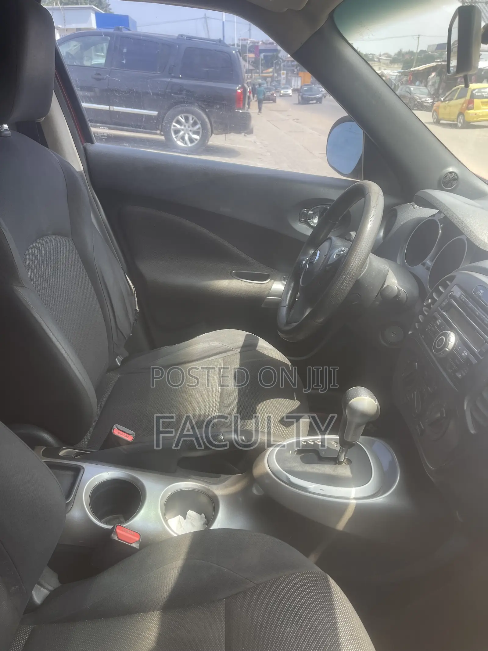 Nissan Juke SV 4dr Hatchback AWD (1.6L 4cyl Turbo CVT) 2015 Burgundy
