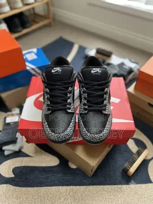Original Nike SB Black Cement