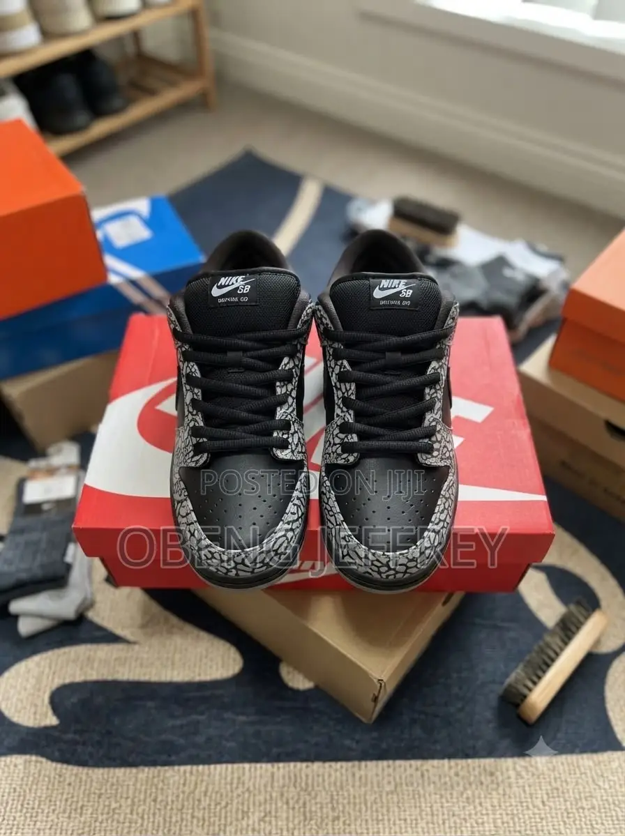 Original Nike SB Black Cement