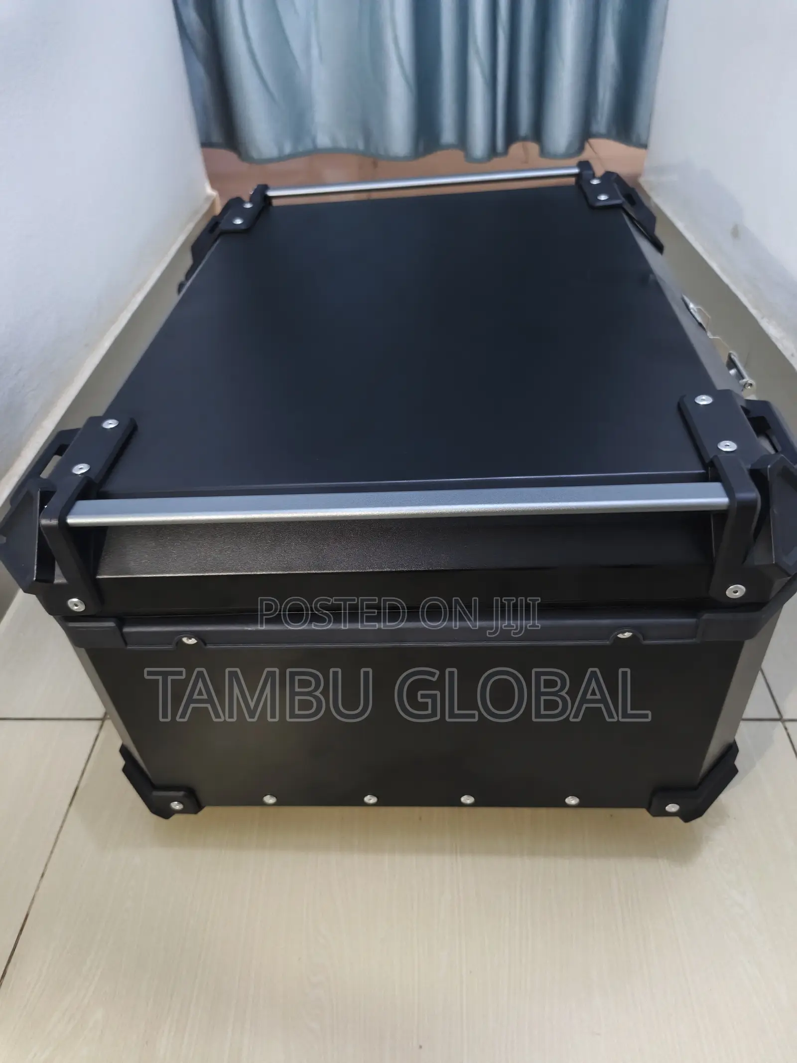 Brand New 80L Heavy Duty Aluminum Motorcycle Delivery Box With a Lock