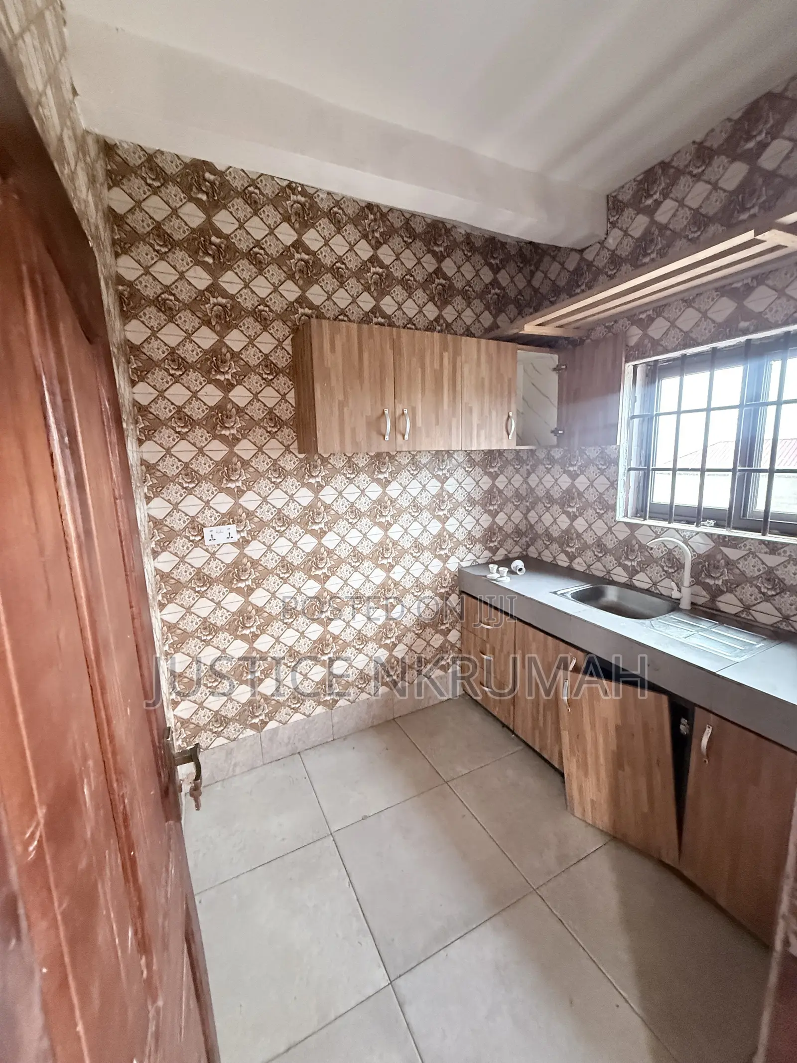 1bdrm Apartment in Old Barrier for rent