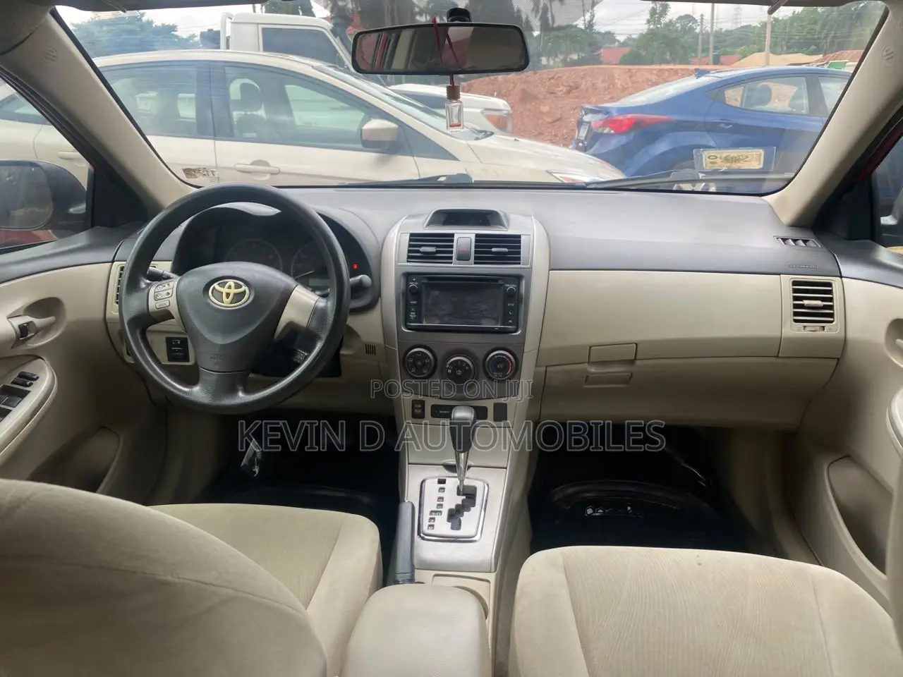 Toyota Corolla LE 4dr Sedan (1.8L 4cyl 4A) 2013 Red