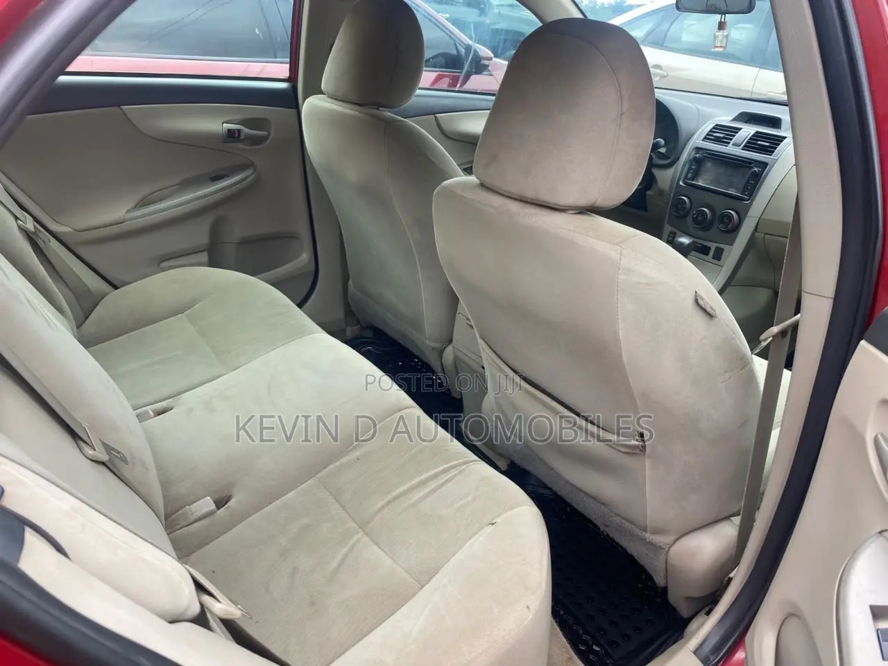 Toyota Corolla LE 4dr Sedan (1.8L 4cyl 4A) 2013 Red