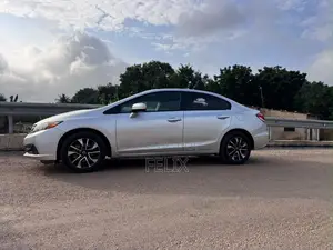 Honda Civic LX 4dr Sedan (1.8L 4cyl CVT) 2014 Silver