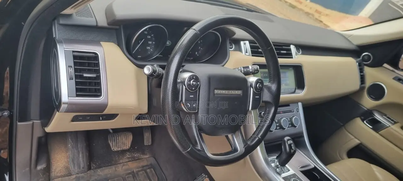 Land Rover Range Rover Sport HSE Dynamic 4x4 (3.0L 6cyl 8A) 2017 Black