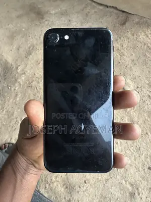 Apple iPhone 7 32 GB Black