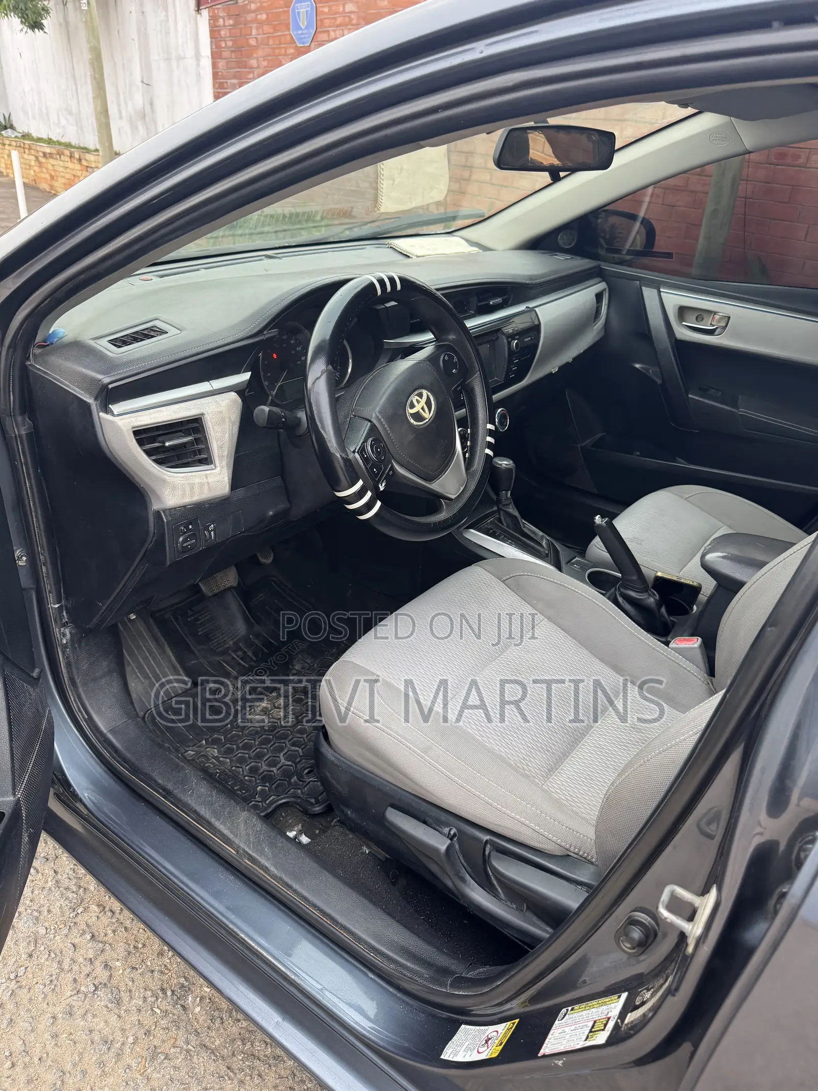 Toyota Corolla 2016 Gray