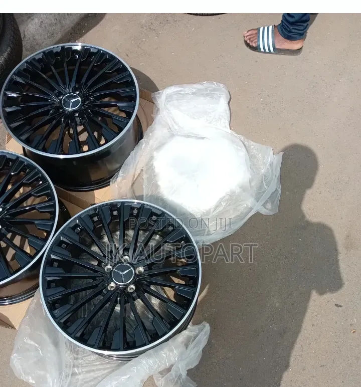 Mercedes Benz and G Wagon Rim