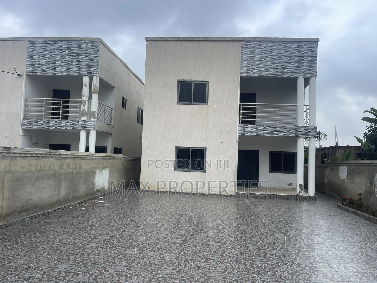 5bdrm House in Haatso for sale